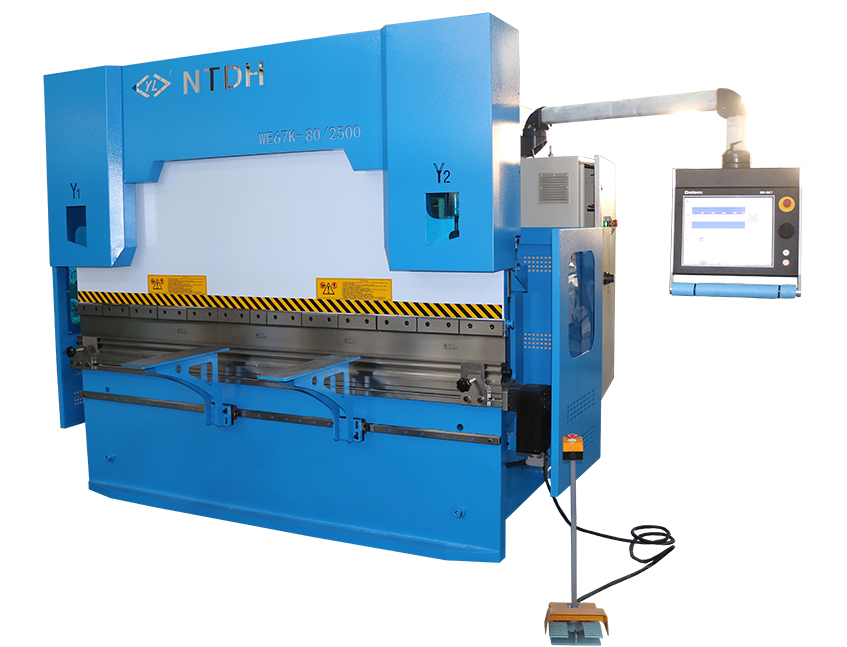 4 axies CNC press brake